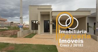 SOFISTICAÇÃO E SEGURANÇA: CASA NOVA EM PRIMEIRA LOCAÇÃO NO CONDOMÍNIO LONDRES